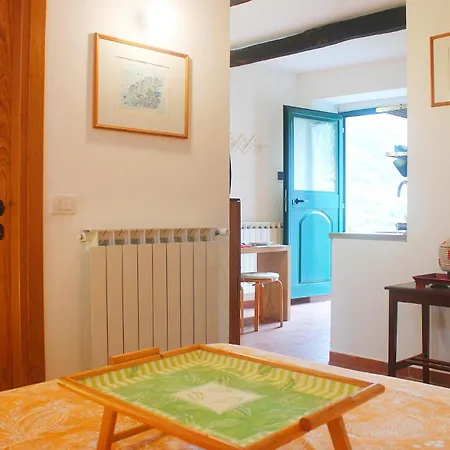 Lägenhet La Casetta Della Pietra Montale (Liguria)